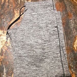 Womens size medium under armour sweat pants